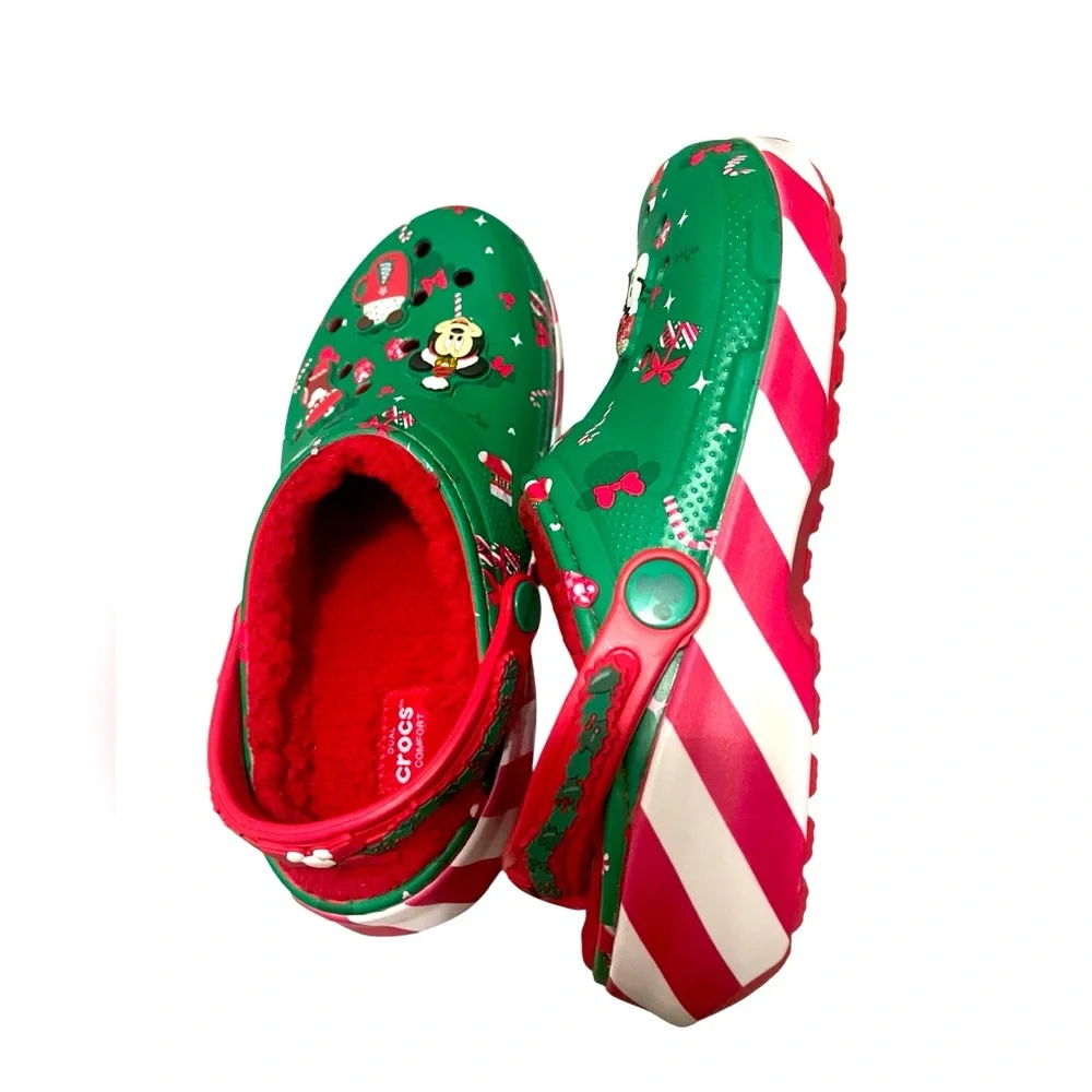 💚💚🌼NWOT CROCS Green and Red Holiday Clogs with Mickey Mouse